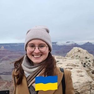 Meet your Posher, Яна